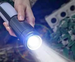 Lanterna Multifuncional - Ideal para Aventura e Emergências