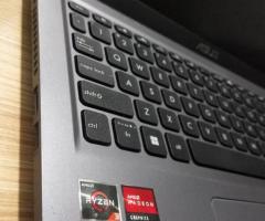 Asus Vivobook AMD Ryzen 3