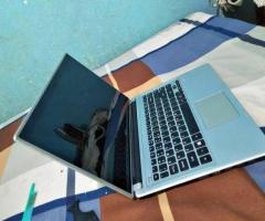 Laptop Acer - Desempenho Confiável com Windows 10